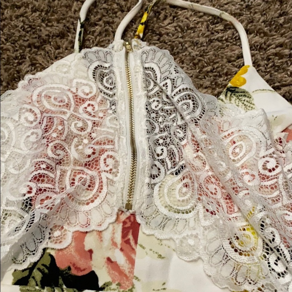 Dress - Picture 5 of 5